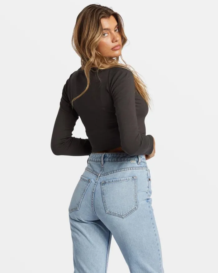 Billabong Graphic Tees and Tanks Stars In Your Eyes Long Sleeve Cropped Tshirt Off Black 8211 Women