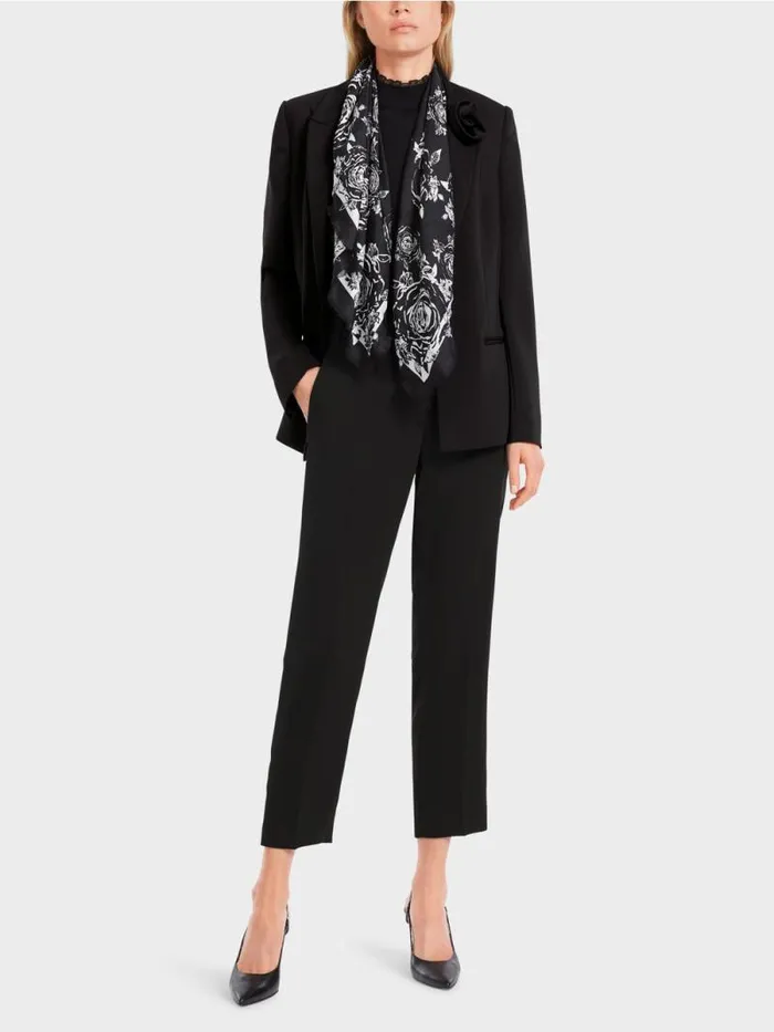 Blazer Damen Marc Cain Krpernaher Blazer Mit Bltenapplikation Black
