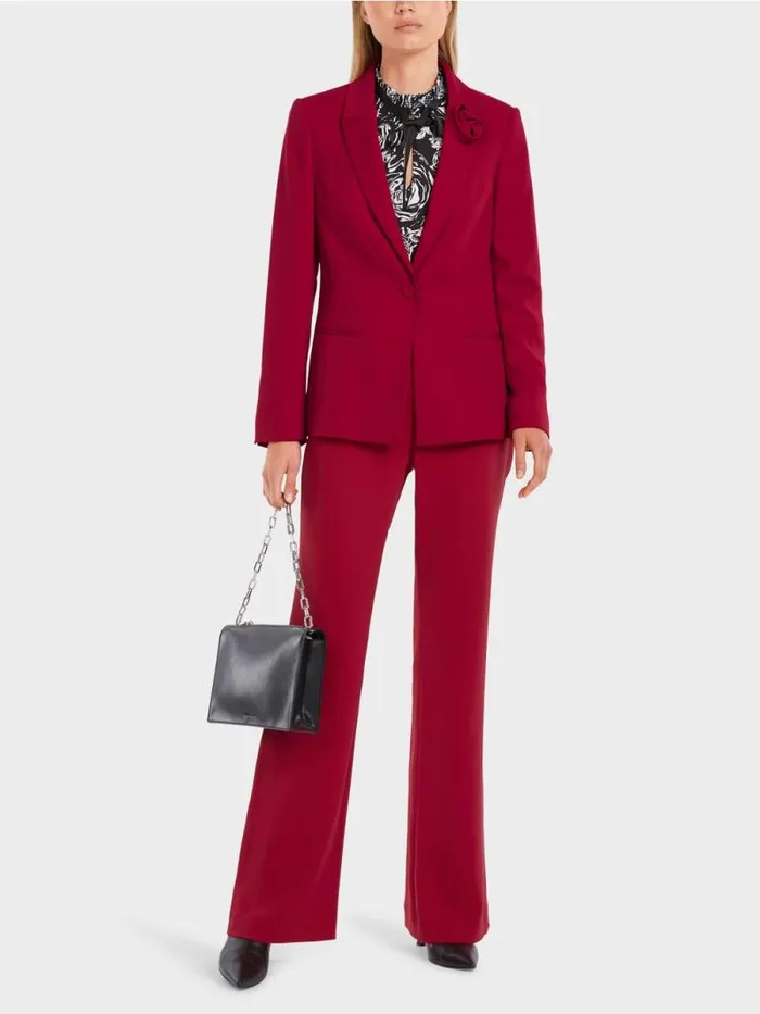 Blazer Damen Marc Cain Krpernaher Blazer Mit Bltenapplikation Bright Burgundy