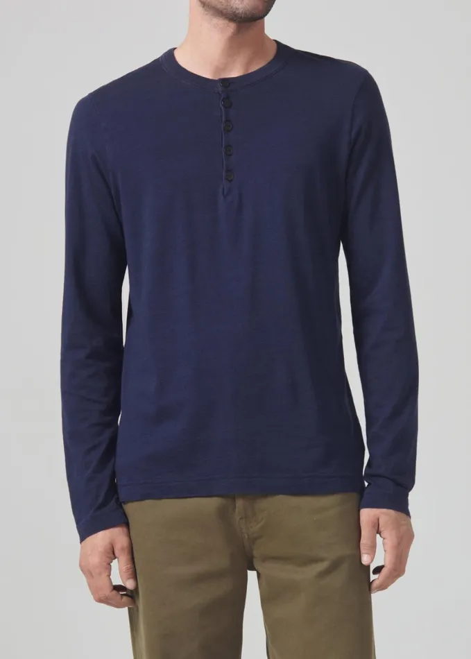 Citizens Of Humanity Classic Henley In Midnight Men Shirts