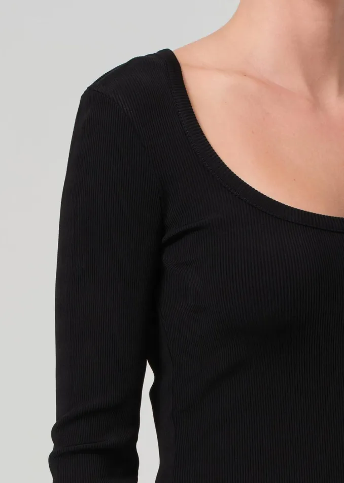 Citizens Of Humanity Rumi Scoop Neck In Black Women Tops