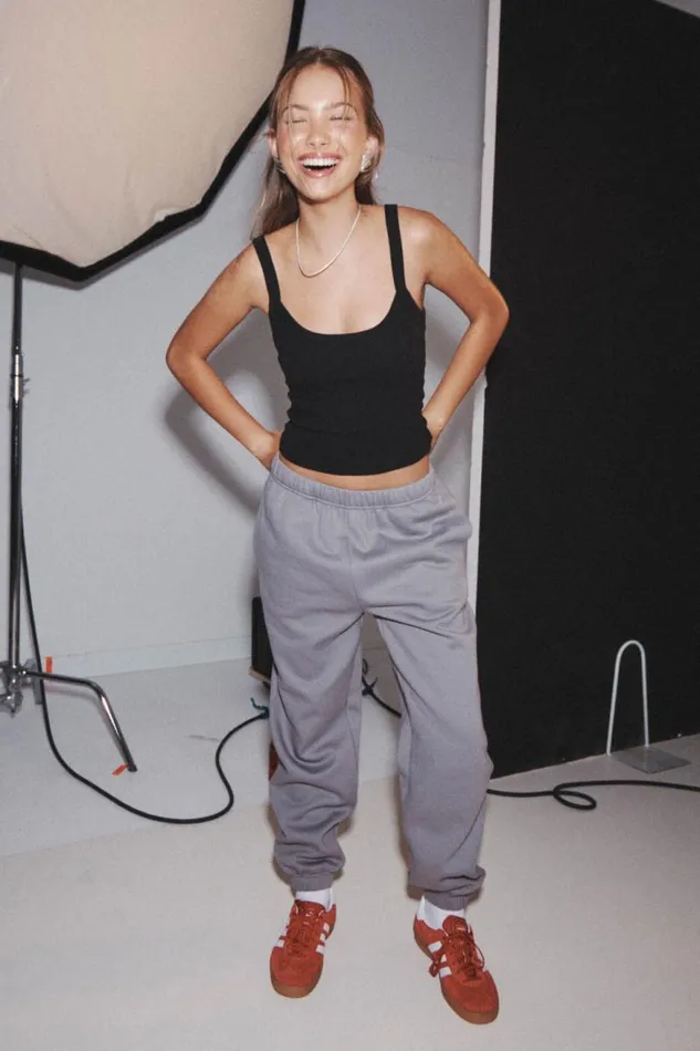 Clothing Supr Tank Tops Riri Scoop Neck Tank Black