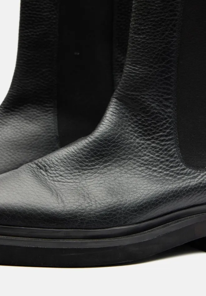 Hush Boots Women Aaliyah Leather Chelsea Boot Black Hush Boots Women Aaliyah Leather Chelsea Boot Black