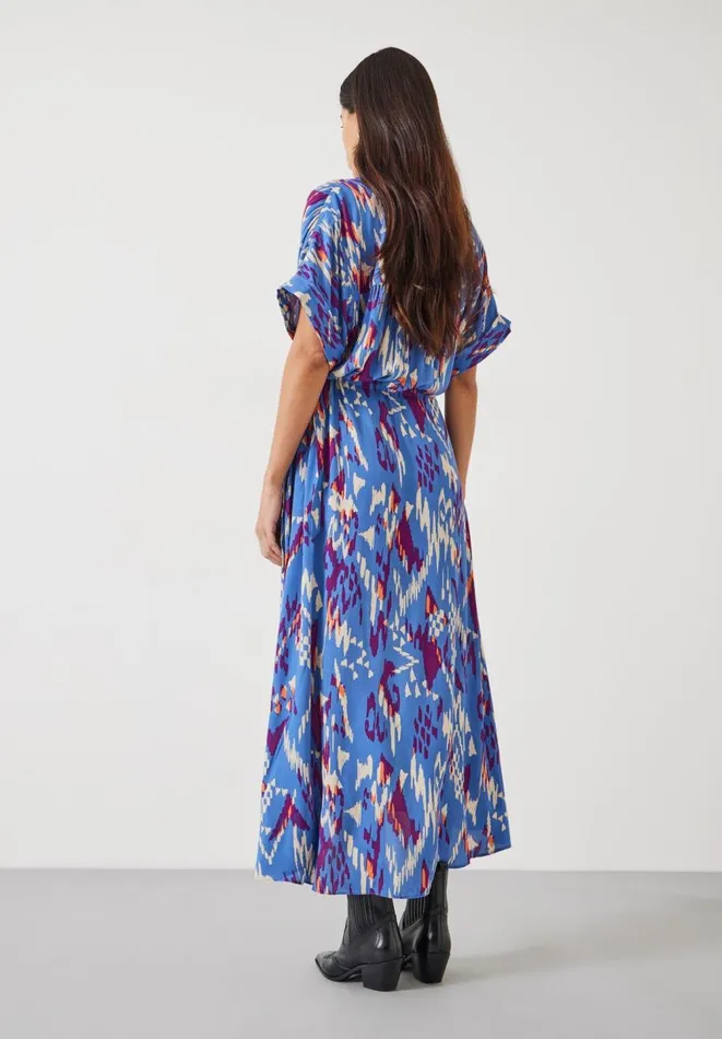 Hush Dresses Women Keisha Relaxed Maxi Shirt Dress Irregular Ikat Blue Hush Dresses Women Keisha Relaxed Maxi Shirt Dress Irregular Ikat Blue