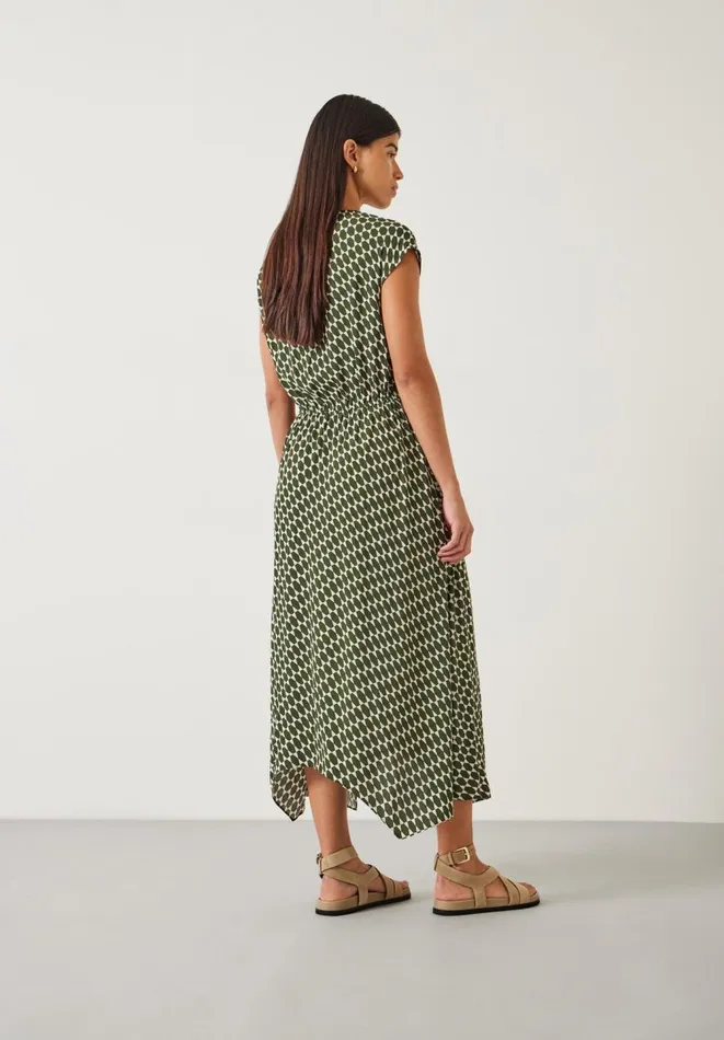 Hush Dresses Women Klara Relaxed Maxi Dress Geo Star Khaki