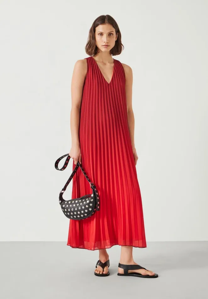 Hush Dresses Women Molly Ombre Pleat Maxi Dress Red Ombre