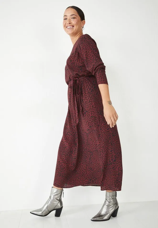 Hush Dresses Women Roxy Midi Dress Contrast Leopard Burgundyblack Hush Dresses Women Roxy Midi Dress Contrast Leopard Burgundyblack