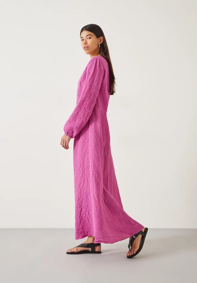 Hush Dresses Women Venus Relaxed Volume Maxi Dress Fuchsia Hush Dresses Women Venus Relaxed Volume Maxi Dress Fuchsia