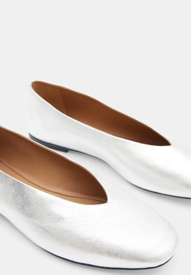 Hush Flats Women Monroe Leather Ballet Pump Silver Hush Flats Women Monroe Leather Ballet Pump Silver