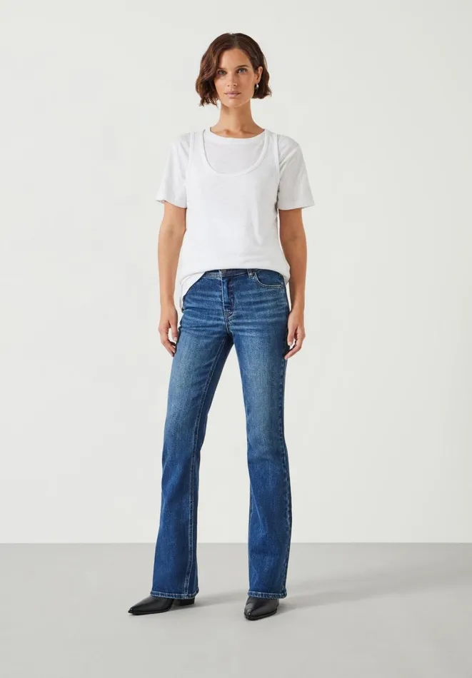 Hush Jeans Women Eliana Mid Rise Bootcut Jeans Mid Authentic