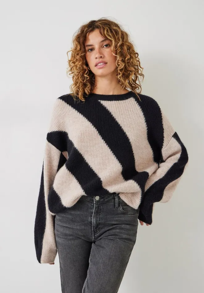 Hush Jumpers and Cardigans Women Georgie Diagonal Stripe Wool Blend Jumper Black Oatmeal Marl