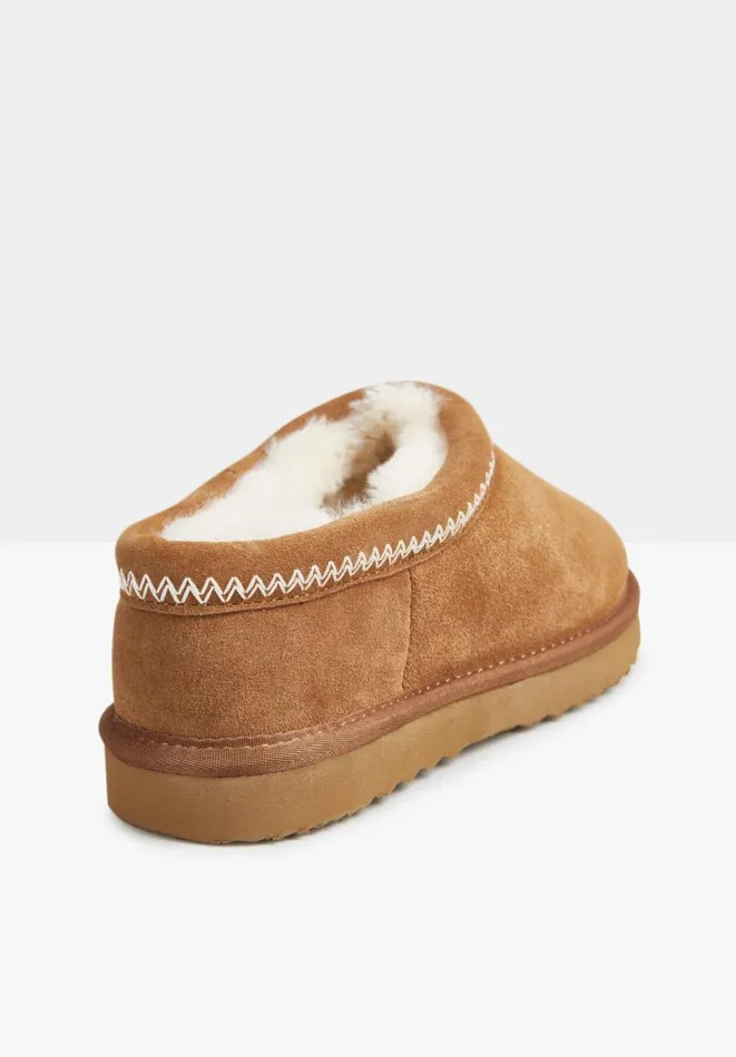 Hush Slippers Women Sheepskin Padded Collar Snug Slippers Chestnut