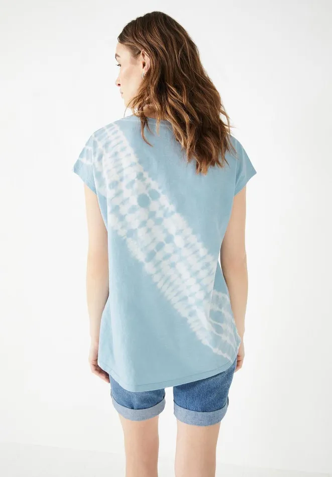 Hush Tops and Tshirts Women Tie Dye Cotton Boyfriend TShirt Powder Blue Hush Tops and Tshirts Women Tie Dye Cotton Boyfriend TShirt Powder Blue
