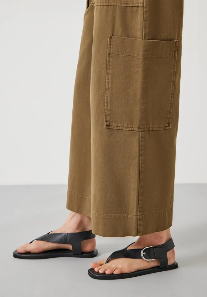 Hush Trousers Women Annie Ankle Grazer Trousers Khaki Hush Trousers Women Annie Ankle Grazer Trousers Khaki