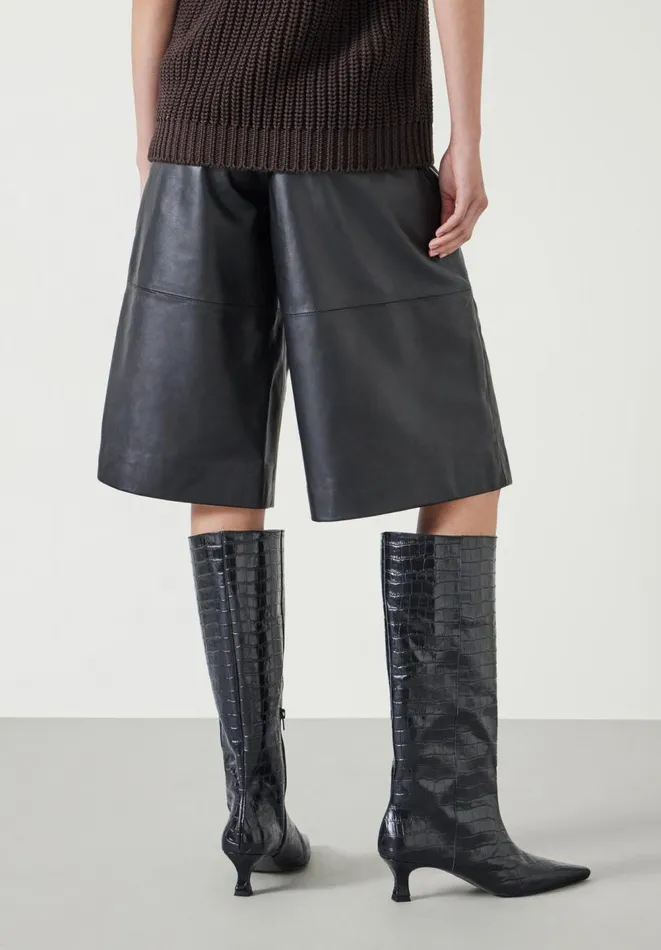 Hush Trousers Women Leather Bermuda Short Black