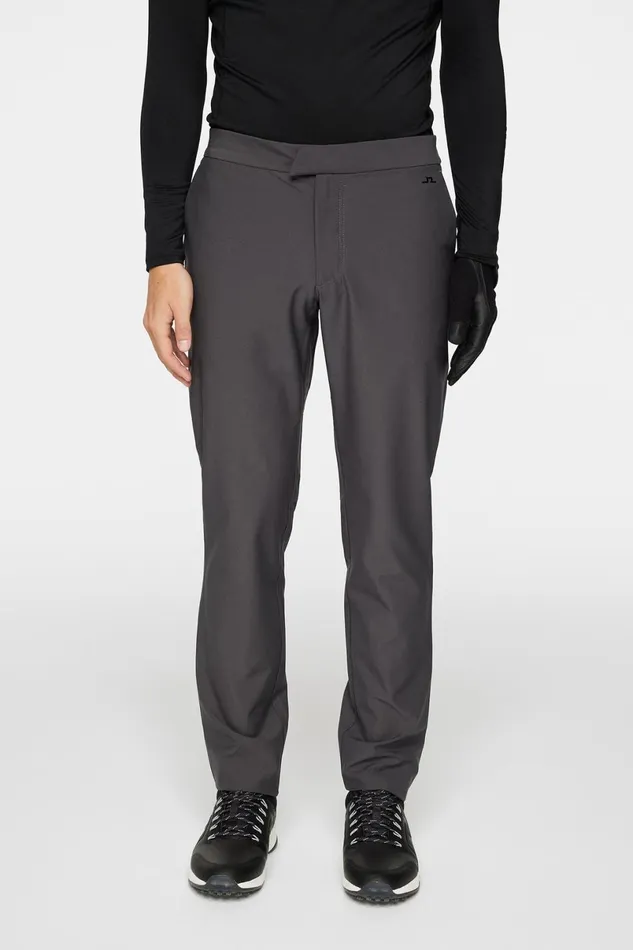 JLindeberg Trousers Men The Reveal Tech Pant