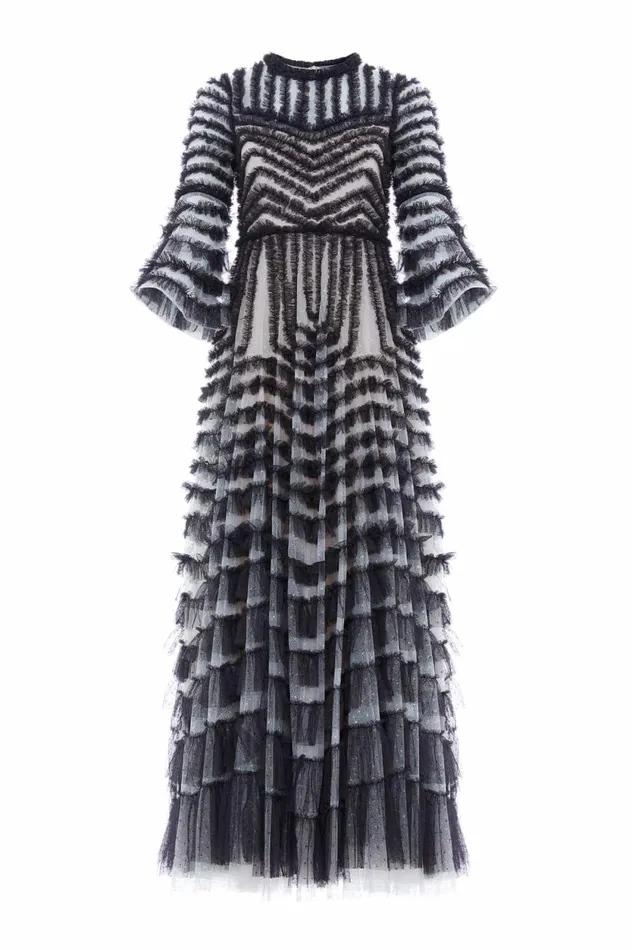 La Vie En Rose Round Neck Gown Black Women Needle and Thread Dresses