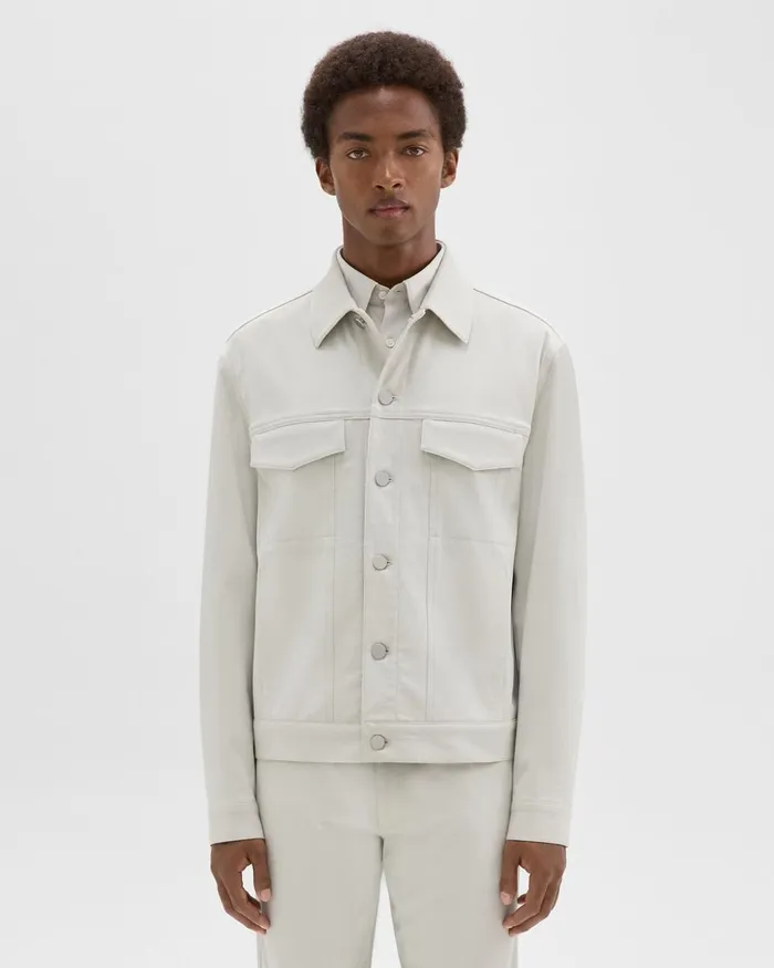 Men Theory Outerwear River Trucker Jacket In Neoteric Twill Limestone