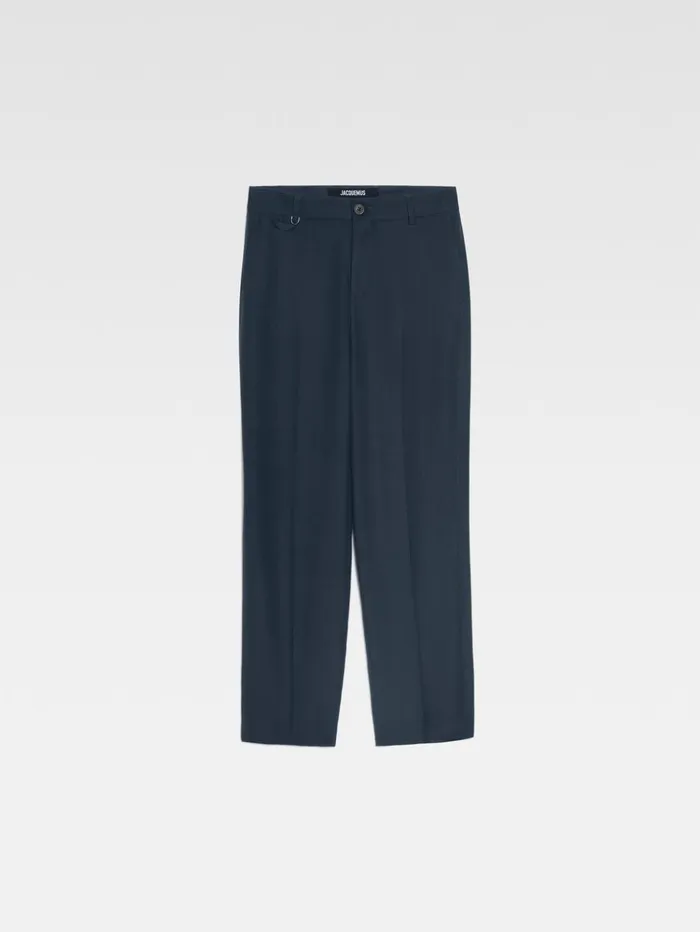 Men Trousers and Shorts JACQUEMUS The Cabri Pants Dark Navy Men Trousers and Shorts JACQUEMUS The Cabri Pants Dark Navy