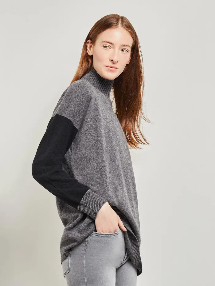 Misook Colorblock Cashmere Turtleneck Tunic Women Tops and Tees