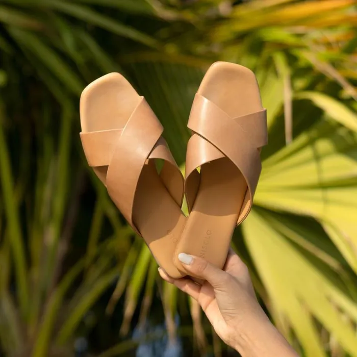 Nisolo Flats and Slip Ons Women Catalina Slide Sandal Almond