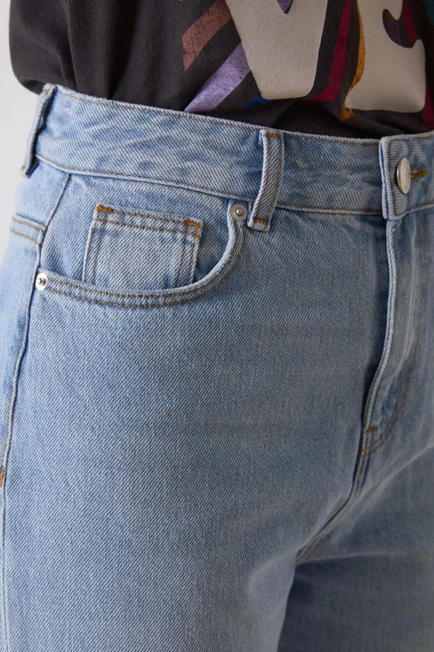 Pants and Jeans Women Leon and Harper Francois P23 Jeans Bleach
