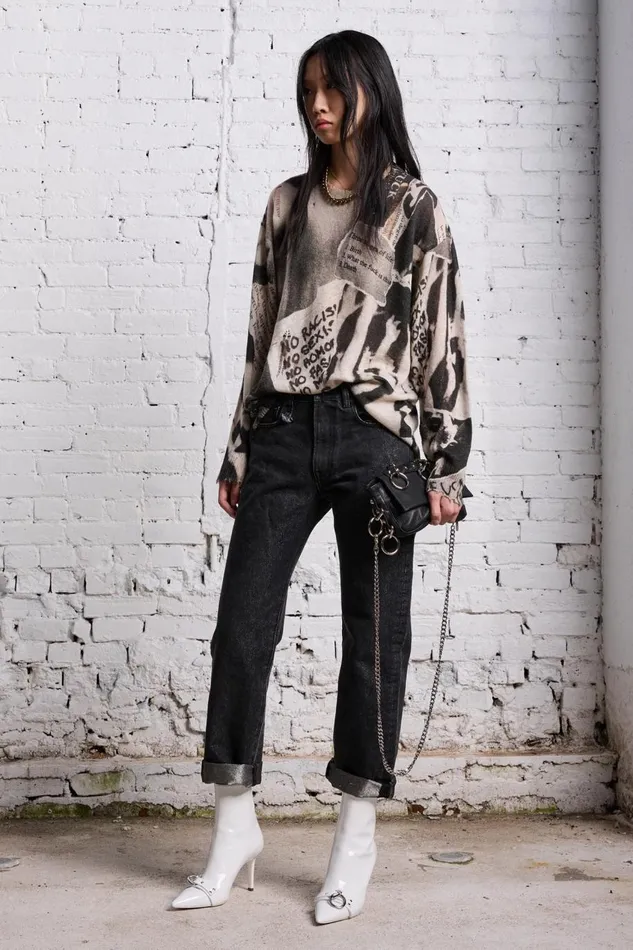 R13 Sale Women PRINTED BOYFRIEND SWEATER 8211 NEWSPAPER