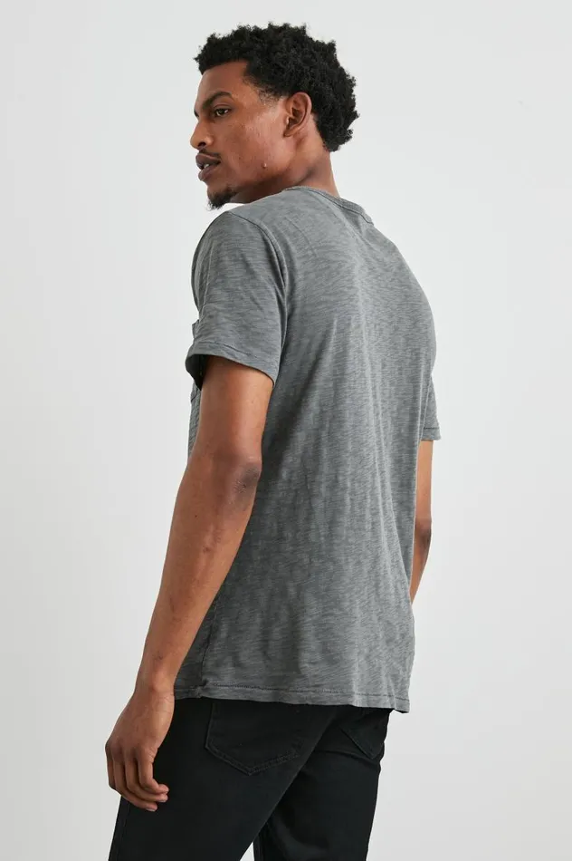 Rails TShirts and Thermals Men SKIPPER TSHIRT Washed Black