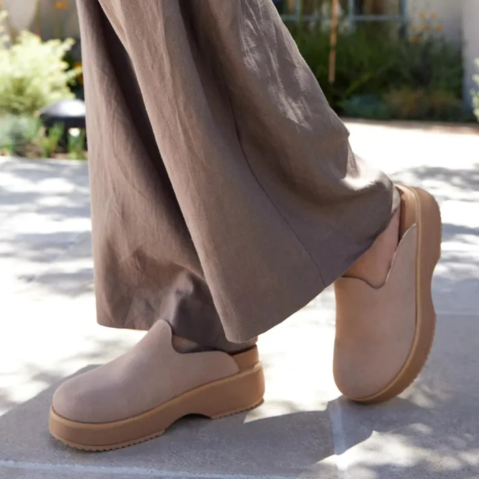 Reef Clogs Women Vista Skye Sand
