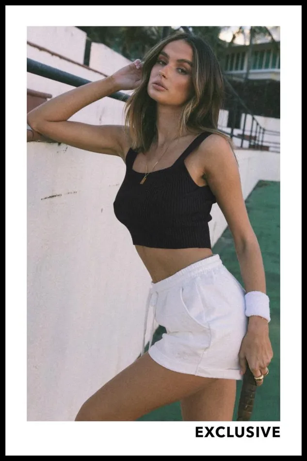 Runaway The Label Crops Shop Square Up Top 8211 Black