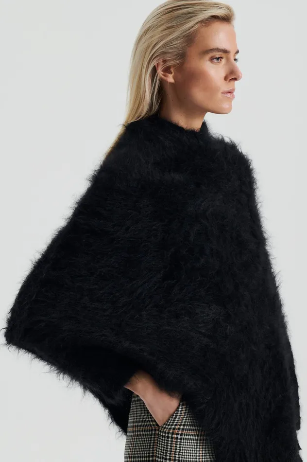 Scanlan Theodore Scarves Women BRUSHED FRINGED CAPE BLACK Scanlan Theodore Scarves Women BRUSHED FRINGED CAPE BLACK