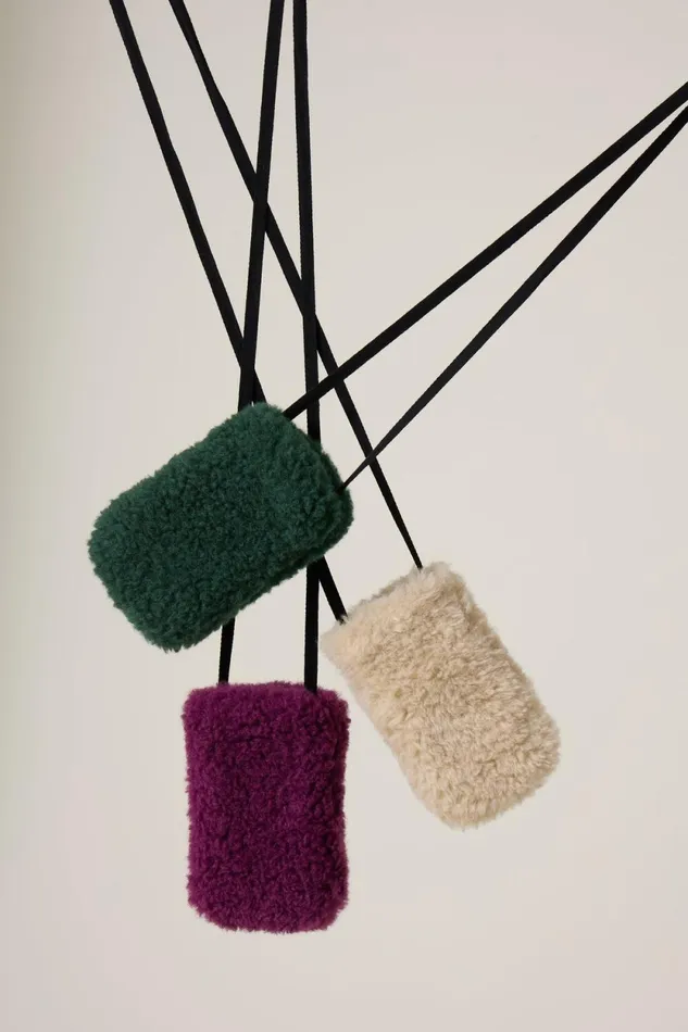 Scarves and Beanies Women Leon and Harper Ostende Pln Pouch Off White