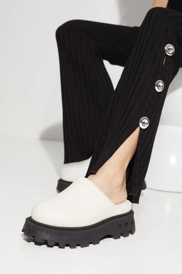 Shop Simon Miller KNITWEAR Rib Cyrene Pant Black