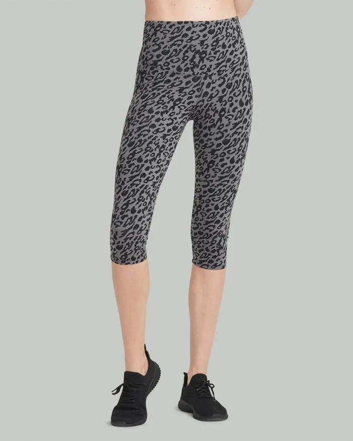 Soma Yummie Talia Shaping Capri Leggings Leopard Print Women Bottoms