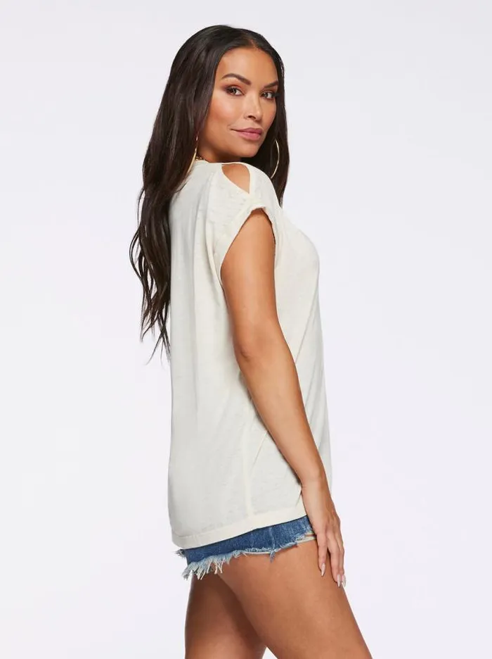 Tees Clothing Jessica Simpson Amory Tee In Parchment