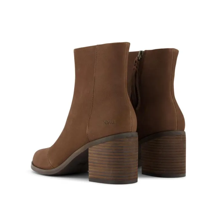 Toms Boots and Booties Evelyn Heeled Boot Oak Brown Leather 8211 Women Toms Boots and Booties Evelyn Heeled Boot Oak Brown Leather 8211 Women