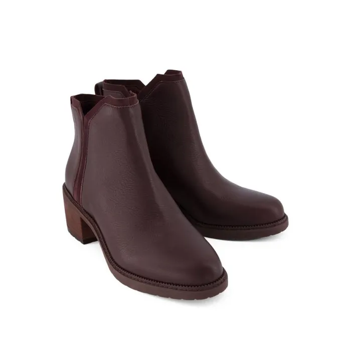 Toms Boots and Booties Hailey Ankle Boot Water Resistant Blackberry Leather 8211 Women