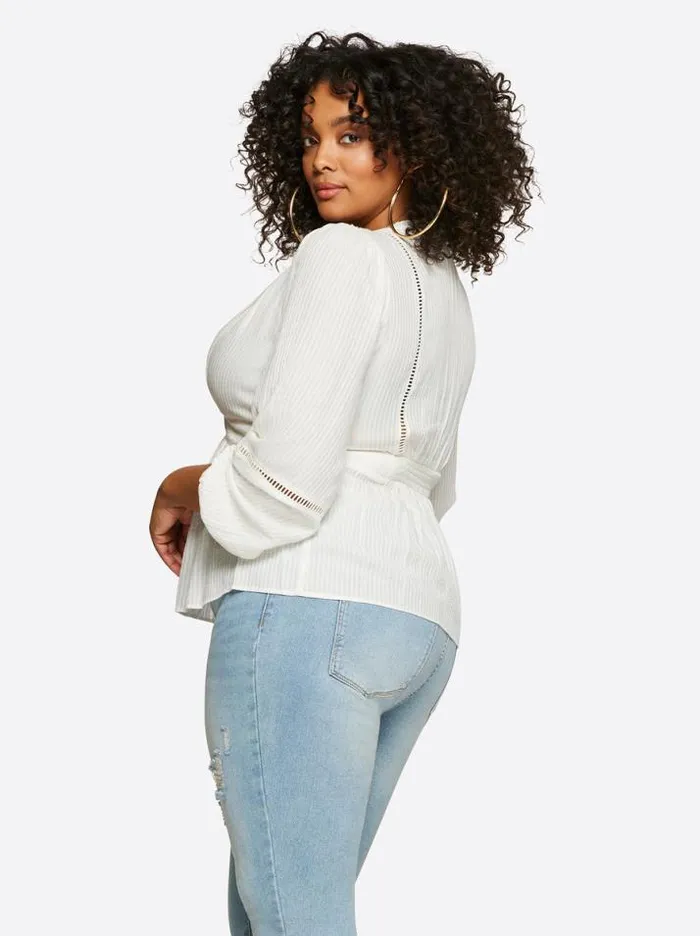 Tops Clothing Jessica Simpson Briar Blouse In Gardenia