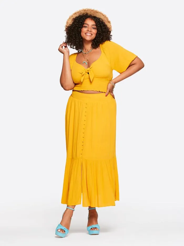 Tops Clothing Jessica Simpson Carey Top In Golden Rod