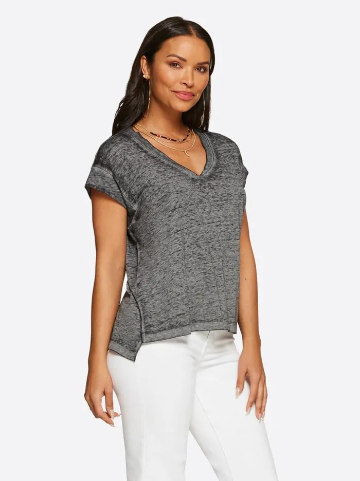 Tops Clothing Jessica Simpson Jalin Tee In Black