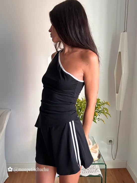 Tops Women Emily Tank Black White Lisa Says Gah
