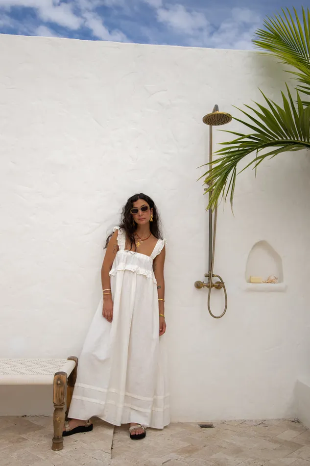 VRG GRL Curate and Create Smock Maxi Dress White Women MidiMaxi Dresses
