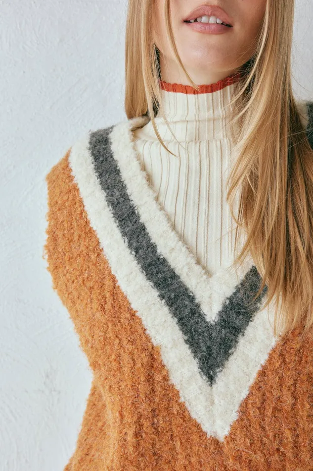 VRG GRL Devin Knit Skivvy Cream Women Long Sleeve VRG GRL Devin Knit Skivvy Cream Women Long Sleeve