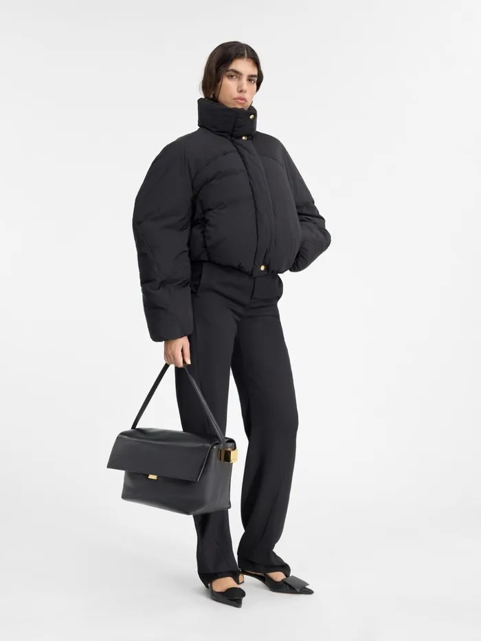 Women Coats and Jackets JACQUEMUS The Caraco Cropped Puffer Jacket Black Women Coats and Jackets JACQUEMUS The Caraco Cropped Puffer Jacket Black