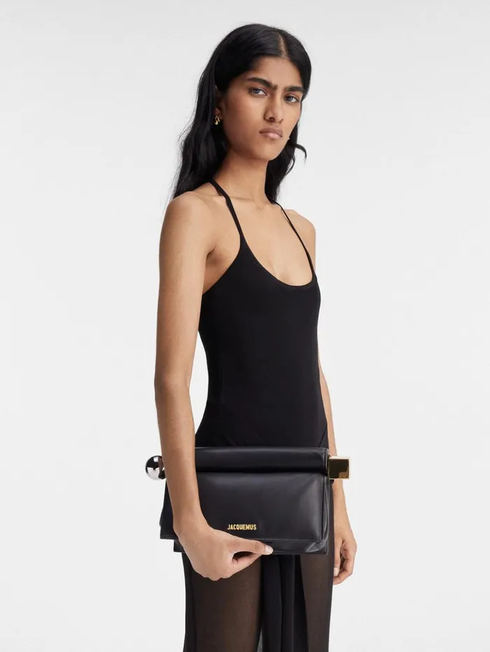Women Crossbody and Handbags JACQUEMUS The Rond Carr Clutch Black Women Crossbody and Handbags JACQUEMUS The Rond Carr Clutch Black