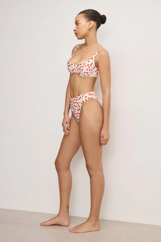 Women GOOD AMERICAN Swim GOOD WAIST CHEEKY BIKINIBOTTOM Snow Cherries 04