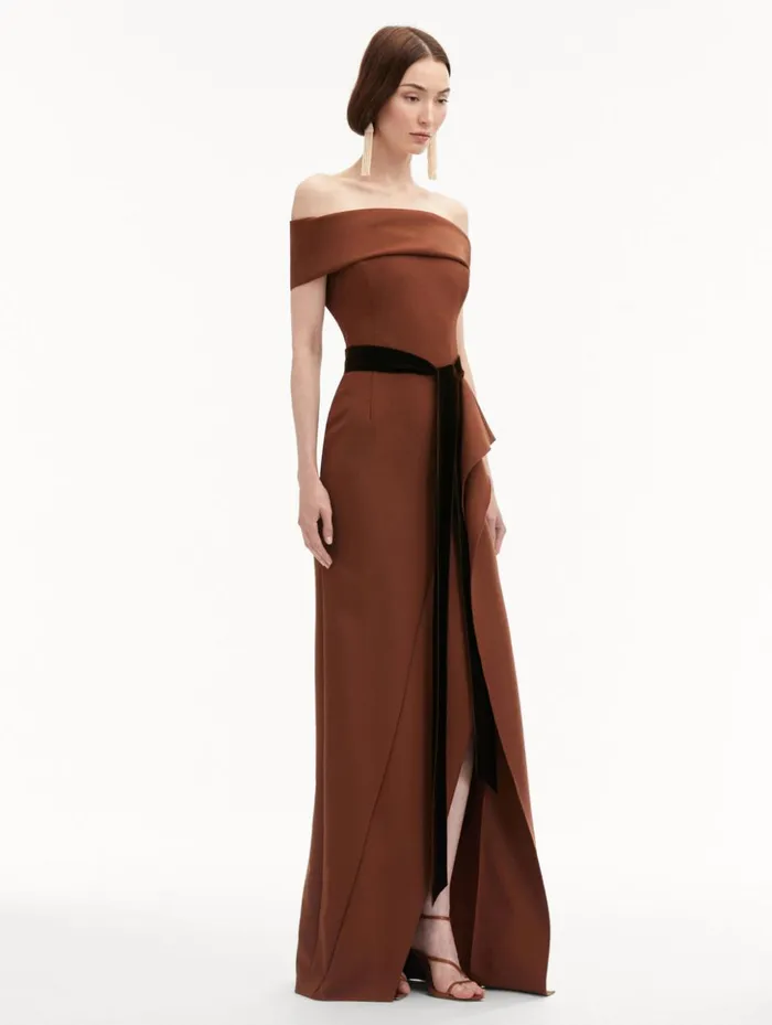 Women Gowns and Caftans Oscar De La Renta RibbonDetailed Off Shoulder Gown Cocoa Women Gowns and Caftans Oscar De La Renta RibbonDetailed Off Shoulder Gown Cocoa