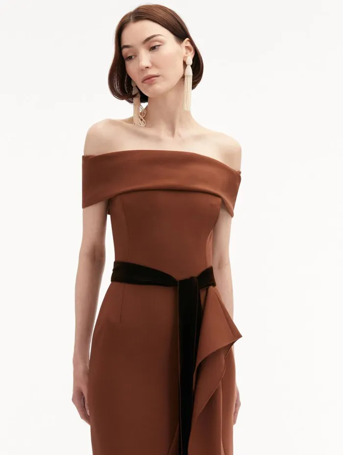 Women Gowns and Caftans Oscar De La Renta RibbonDetailed Off Shoulder Gown Cocoa Women Gowns and Caftans Oscar De La Renta RibbonDetailed Off Shoulder Gown Cocoa