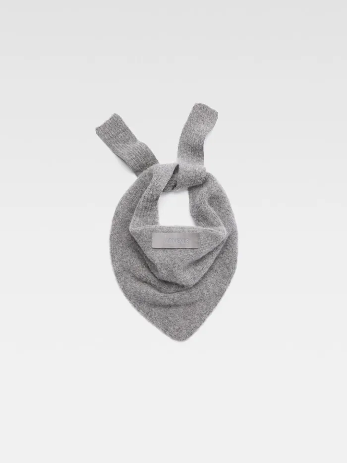 WomenMen Scarves Beanies and Gloves JACQUEMUS The Gros Grain Shawl Dark Grey