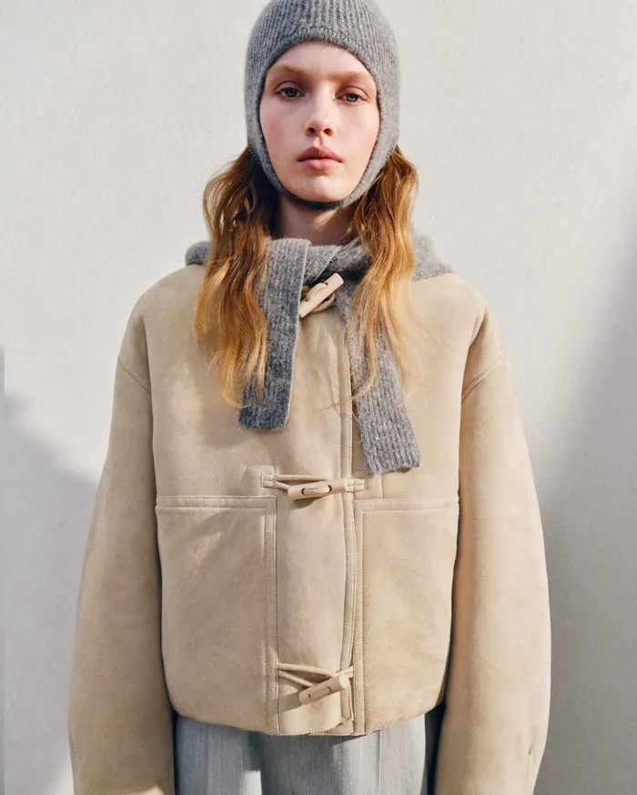 WomenMen Scarves Beanies and Gloves JACQUEMUS The Gros Grain Shawl Dark Grey WomenMen Scarves Beanies and Gloves JACQUEMUS The Gros Grain Shawl Dark Grey
